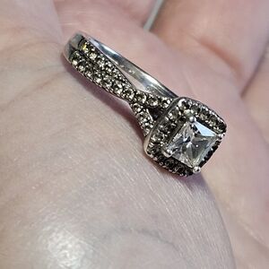 *Sale* EC Sterling Silver Princess CZ Halo Crossover Band Ring 925 Sz: 6.75